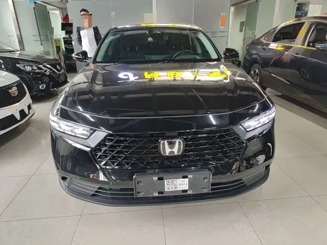 Honda Accord — Фото автомобиля 2