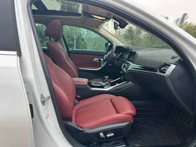 BMW 3 Series — Фото автомобиля 15