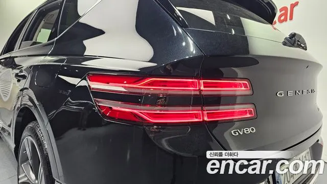 Genesis GV80 — Фото автомобиля 8