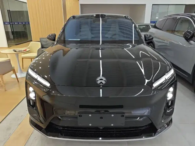 Nio EC6 — Фото автомобиля 2