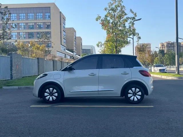 Wuling Bingo — Фото автомобиля 10