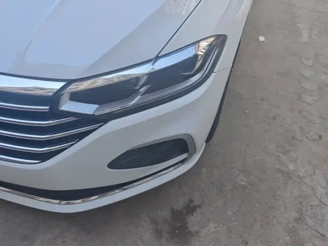 Volkswagen Lavida — Фото автомобиля 5