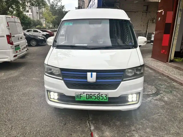 Farizon Yuan Cheng E5 — Фото автомобиля 3
