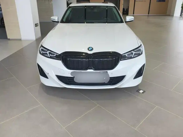 BMW i3 — Фото автомобиля 2