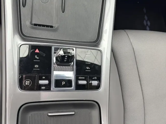 BYD Seal 07 DM-i — Фото автомобиля 17