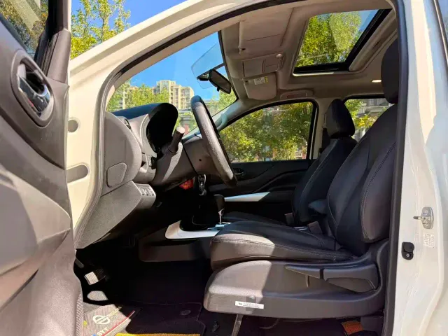 Nissan Terra — Фото автомобиля 18