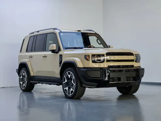 iCAR V27 — Фото автомобиля 3