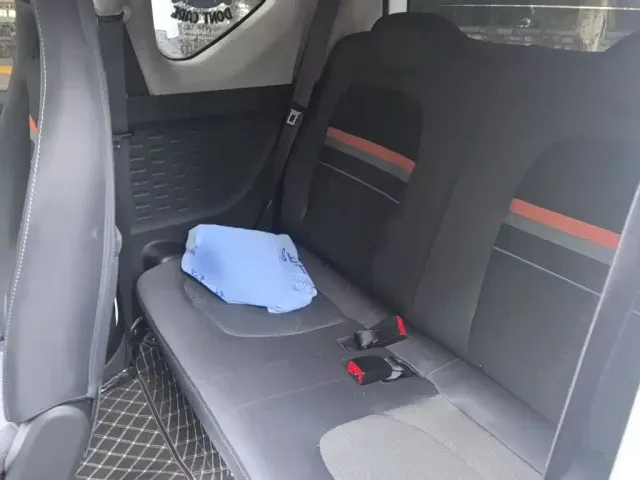 Wuling Hongguang Mini EV — Фото автомобиля 18