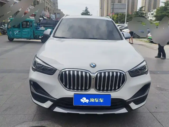 BMW X1 — Фото автомобиля 2