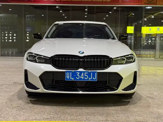 BMW 3 Series — Фото автомобиля 2