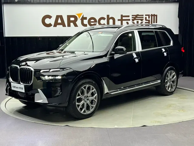 Фотография автомобиля — BMW X7