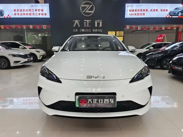 BYD Seal 05 DM-i — Фото автомобиля 2
