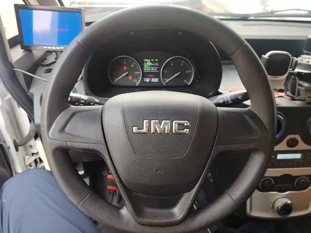 JMC E-Lushun — Фото автомобиля 6