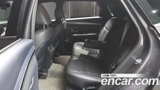 Hyundai Tucson Tucson (NX4) Бензин 1.6 турбо 2WD — Фото автомобиля 9