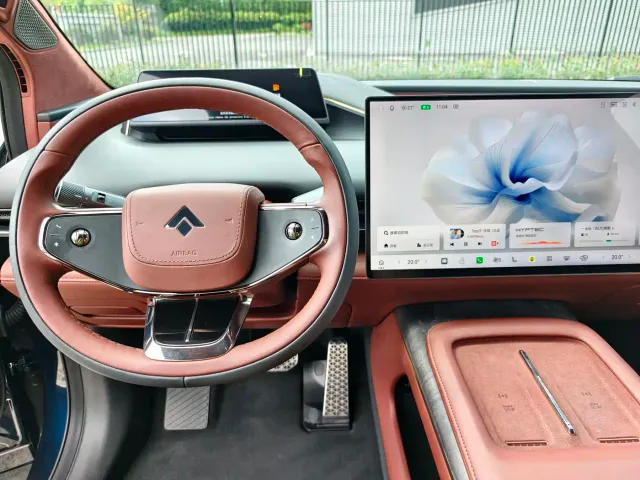 GAC Hyptec HL — Фото автомобиля 15