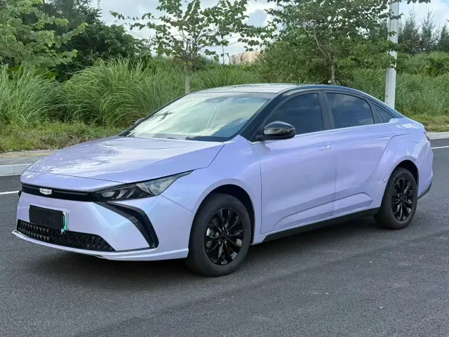 Фотография автомобиля — Geely Geometry G6