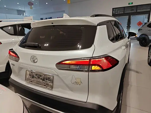 Toyota Corolla Cross — Фото автомобиля 5