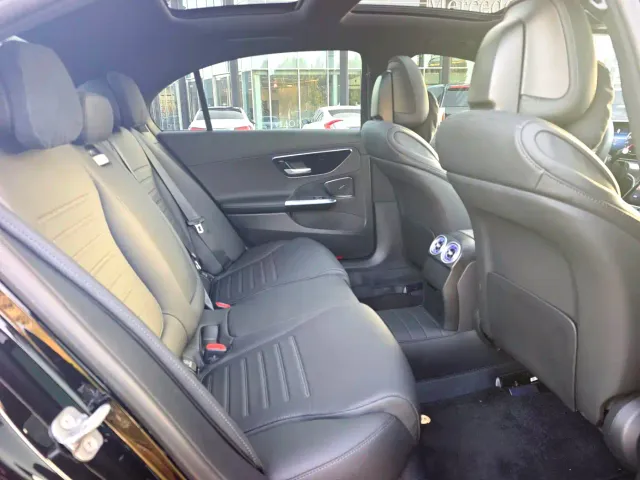 Mercedes-Benz C-Class — Фото автомобиля 21