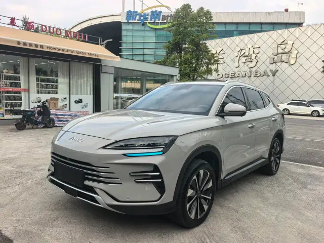 Фотография автомобиля — BYD Song PLUS