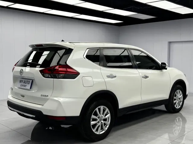 Nissan X-Trail 2022 Facelift 2.0L 2WD Smart Connect Comfort Edition — Фото автомобиля 4