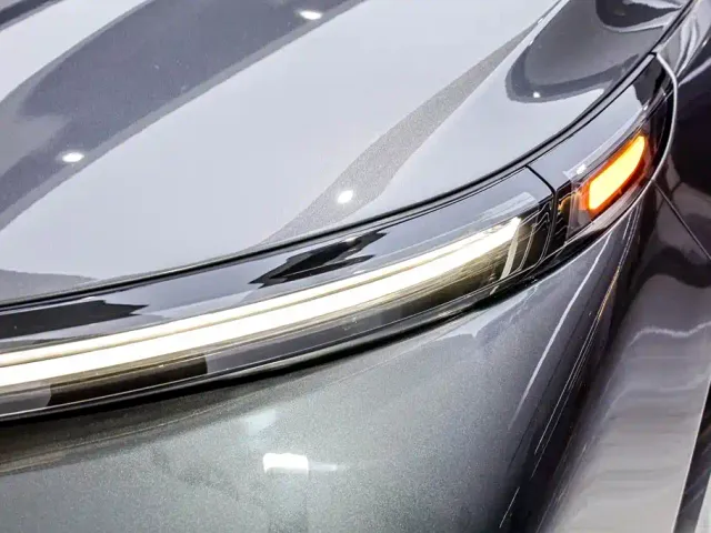 Li Auto L9 — Фото автомобиля 8