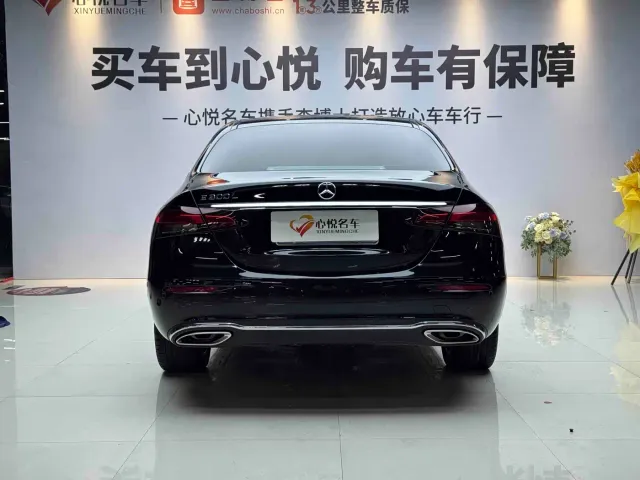 Mercedes-Benz E-Class — Фото автомобиля 10