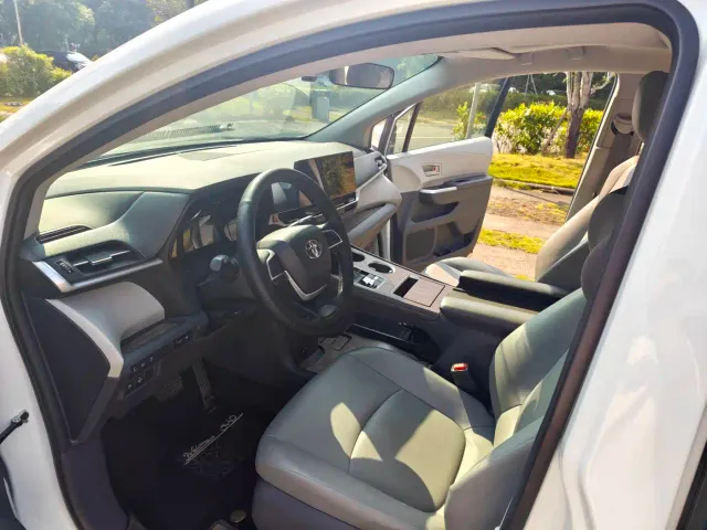 Toyota Granvia — Фото автомобиля 8