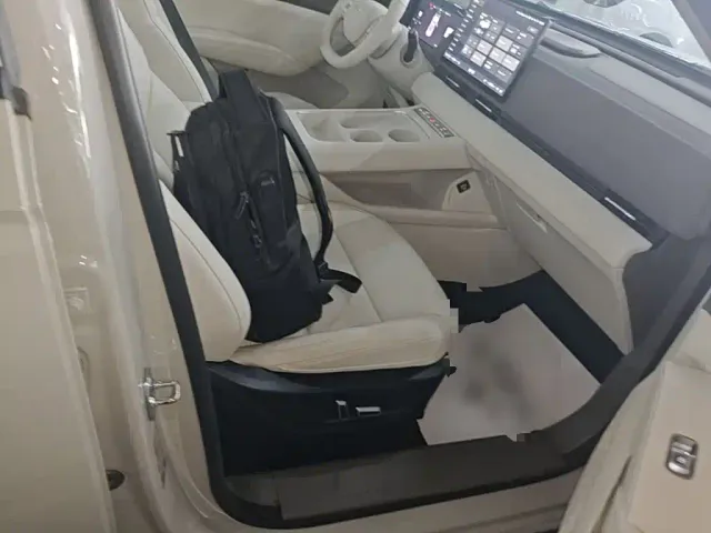 Haval Xiaolong MAX — Фото автомобиля 24