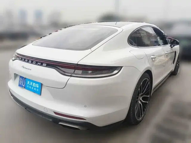 Porsche Panamera — Фото автомобиля 2
