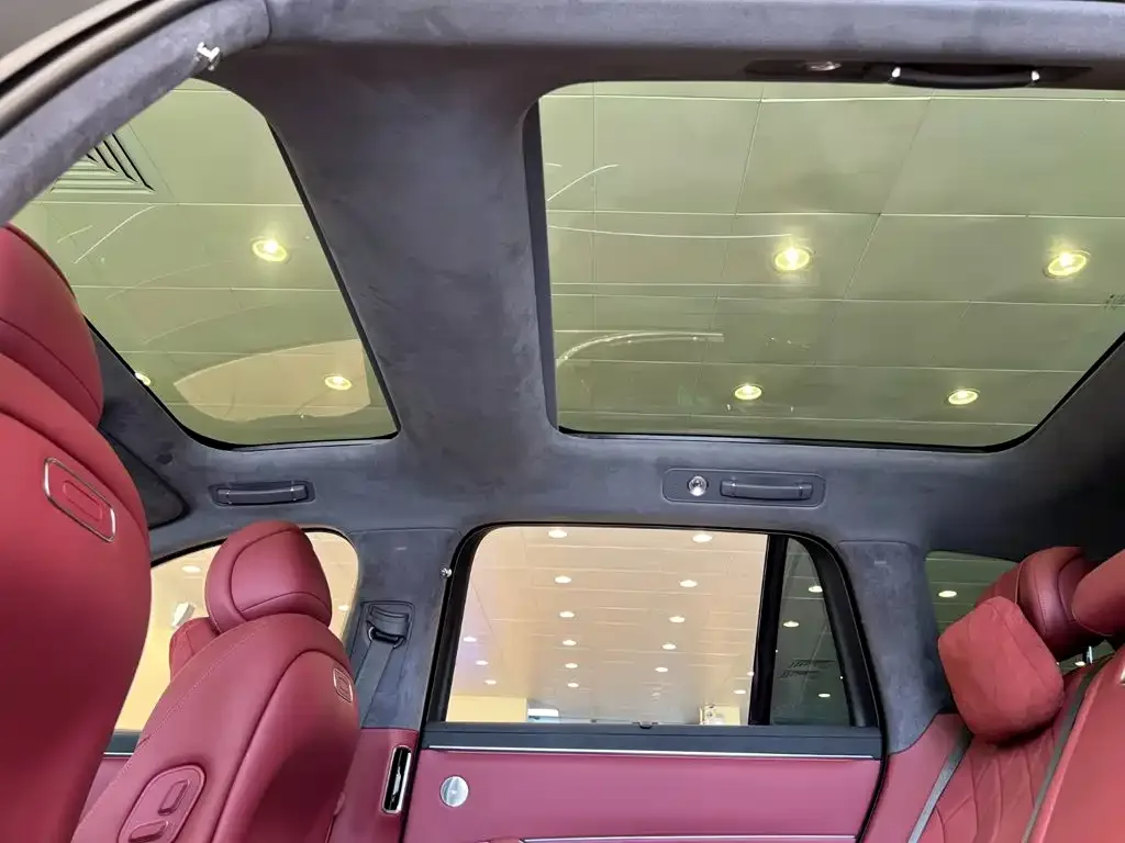 AITO Wenjie AITO M8 2025 Range Extender Max+ Edition 53.4kWh 5-seater — Фото автомобиля 29
