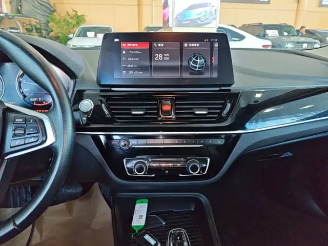 BMW 1 Series — Фото автомобиля 12