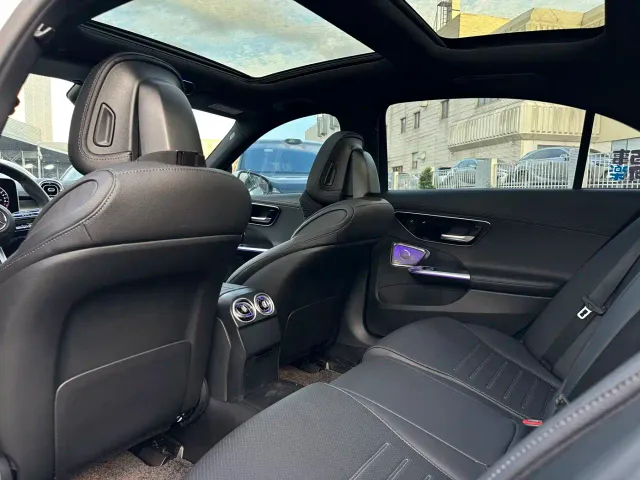 Mercedes-Benz C-Class — Фото автомобиля 9