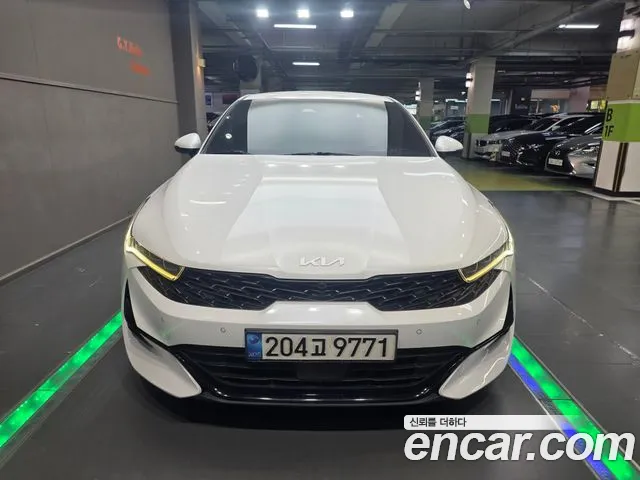 Фотография автомобиля — Kia K5 3rd Gen