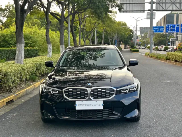 BMW 3 Series — Фото автомобиля 2