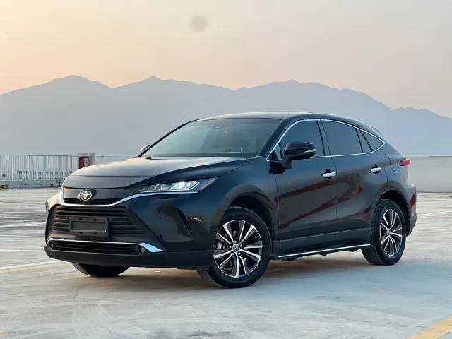 Фотография автомобиля — Toyota Harrier
