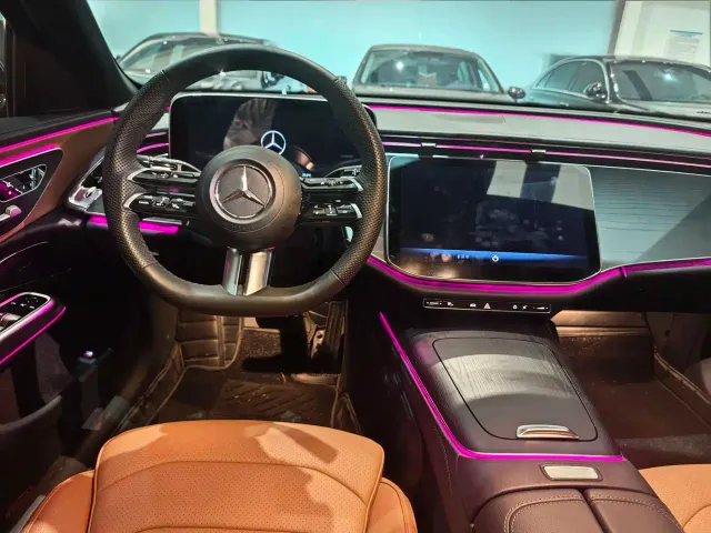 Mercedes-Benz E-Class — Фото автомобиля 7