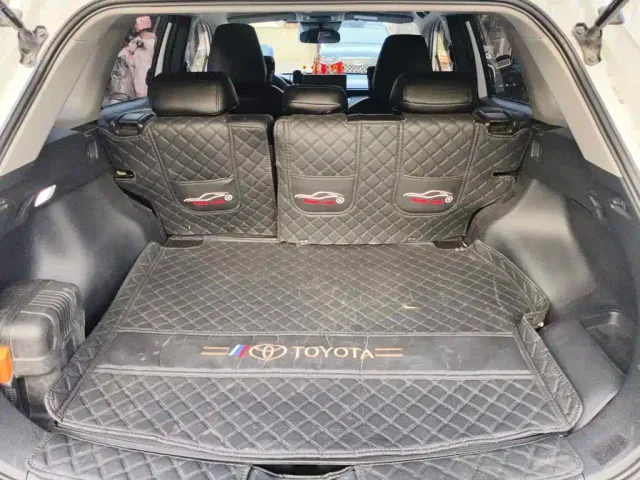 Toyota Corolla Cross — Фото автомобиля 13