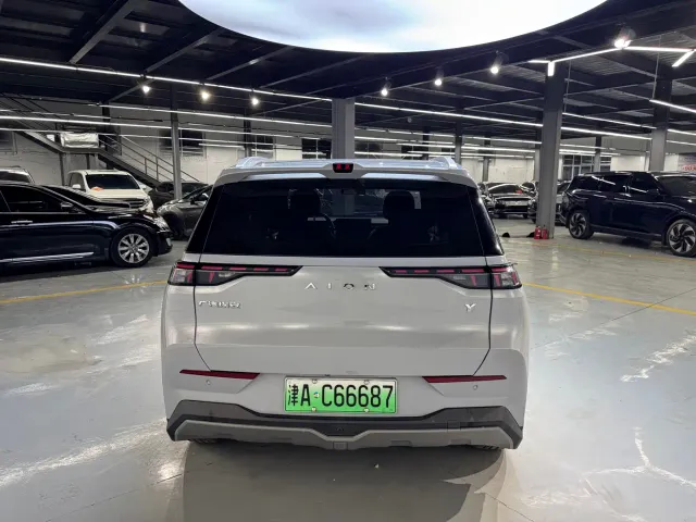 GAC Aion Y — Фото автомобиля 16