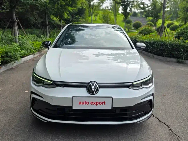 Volkswagen Golf — Фото автомобиля 2