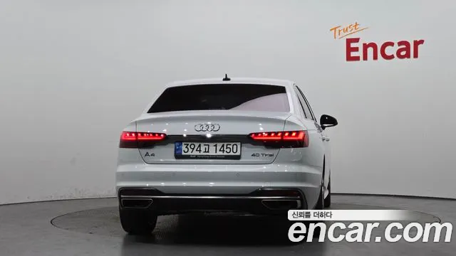 Audi A4 — Фото автомобиля 4