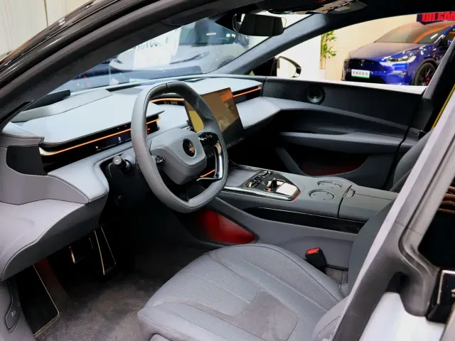 Lotus Emeya — Фото автомобиля 5