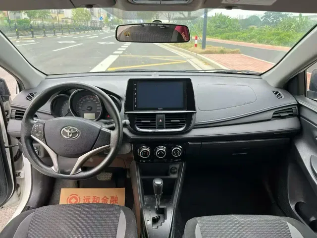 Toyota Vios FS — Фото автомобиля 4