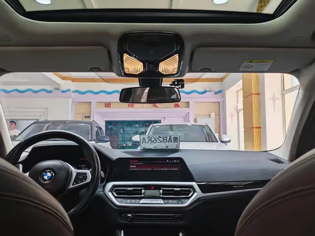 BMW 3 Series — Фото автомобиля 12