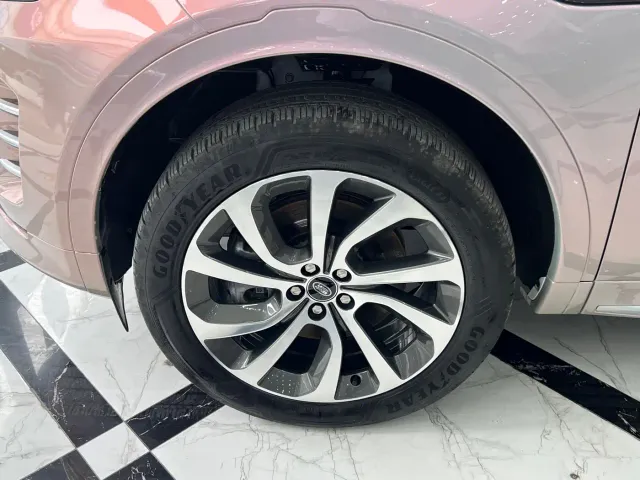 Land Rover Discovery Sport — Фото автомобиля 16