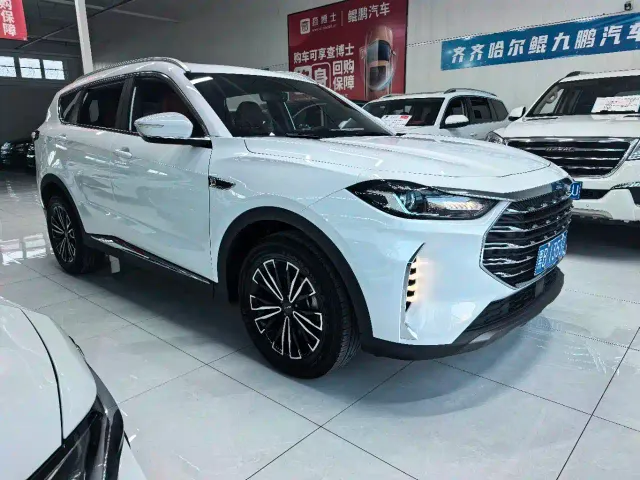 Jetour X70 Plus — Фото автомобиля 3