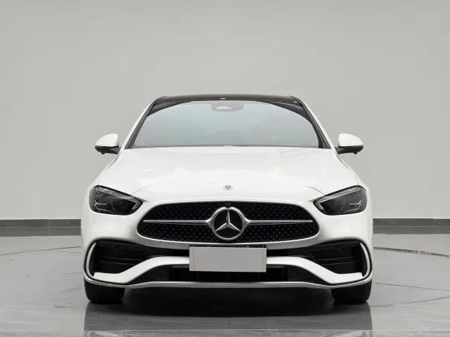 Mercedes-Benz C-Class — Фото автомобиля 2