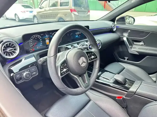 Mercedes-Benz A-Class — Фото автомобиля 10