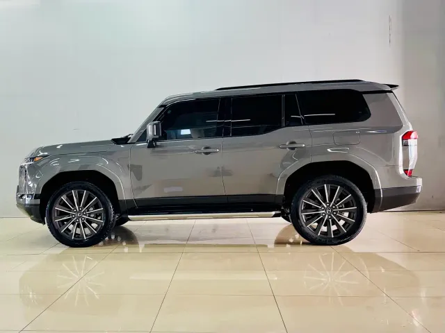 Lexus GX — Фото автомобиля 4