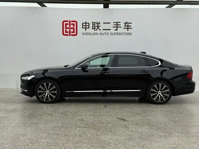 Volvo S90 — Фото автомобиля 3