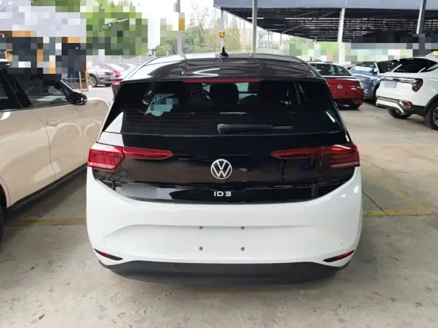 Volkswagen ID.3 — Фото автомобиля 5